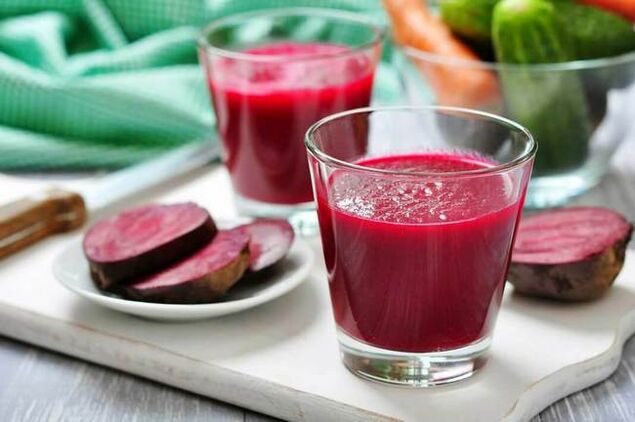 Beet smoothie for lunch on a weight loss diet